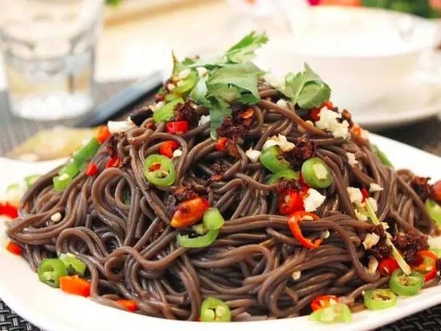 蕨根粉是什么？